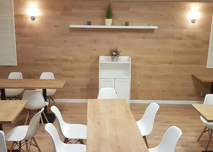 Głogowska Nocleg ze śniadaniem 3*